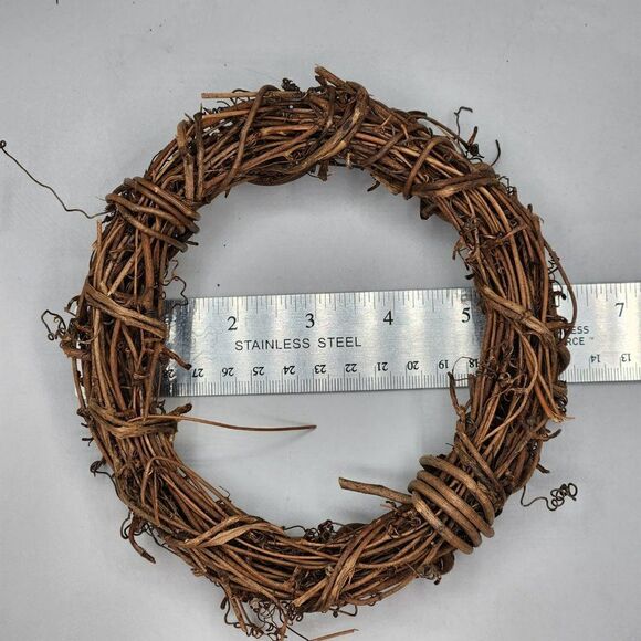 Grapevine Wreath 6 Inch Diameter Double Thick Dried Natural Grapevine  Crafts - Picture 3 of 4